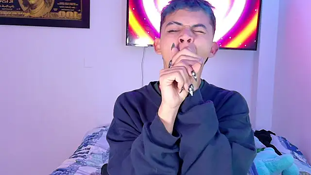 Snapshot of Apolo_Prince1 chatting on May 14, 2026, 2:07 am Apolo Prince1 online show from May 14, 2026, 2:07 am