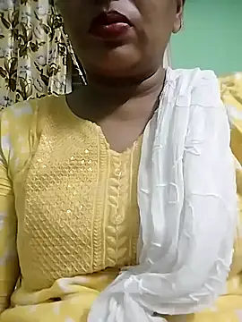 Snapshot of Monika_telugu_queen chatting on April 18, 2026, 7:58 pm Monika telugu queen online show from April 18, 2026, 7:58 pm