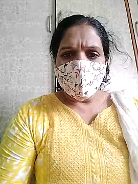 Snapshot of Monika_telugu_queen chatting on April 19, 2026, 9:19 am Monika telugu queen online show from April 19, 2026, 9:19 am