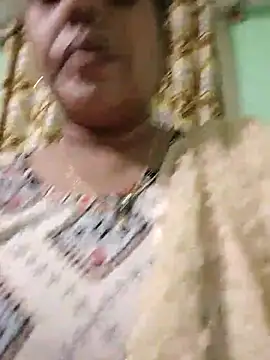 Snapshot of Monika_telugu_queen chatting on April 28, 2026, 4:45 pm Monika telugu queen online show from April 28, 2026, 4:45 pm