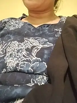 Snapshot of Monika_telugu_queen chatting on June 1, 2026, 8:32 pm Monika telugu queen online show from June 1, 2026, 8:32 pm