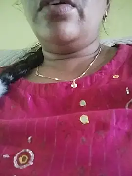 Snapshot of Monika_telugu_queen chatting on July 4, 2026, 7:36 am Monika telugu queen online show from July 4, 2026, 7:36 am