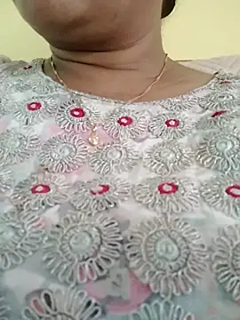 Snapshot of Monika_telugu_queen chatting on July 24, 2026, 4:10 am Monika telugu queen online show from July 24, 2026, 4:10 am