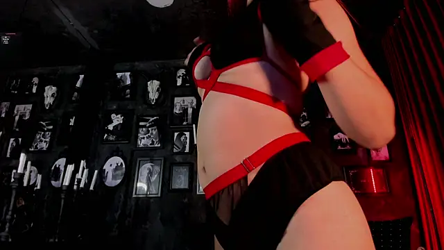Hanna Hex online show from June 20, 2026, 12:30 pm