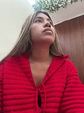 Snapshot of Kimmiebellarie chatting on May 8, 2026, 1:16 pm Kimmiebellarie online show from May 8, 2026, 1:16 pm