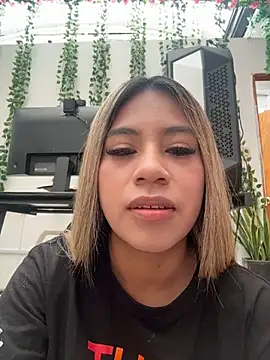 Kimmiebellarie online show from June 28, 2026, 2:56 pm