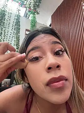 Kimmiebellarie online show from July 19, 2026, 1:59 pm