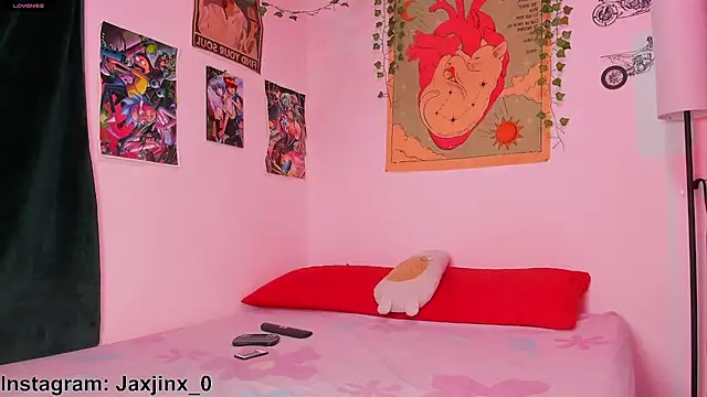 Snapshot of JaxJinx chatting on May 23, 2026, 2:39 am JaxJinx online show from May 23, 2026, 2:39 am