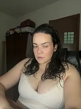 dayanestephany1 online show from April 30, 2026, 11:42 pm