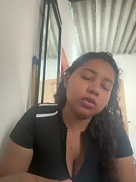 Ninibella online show from July 22, 2026, 3:26 pm