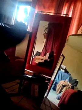 Lacasadelilith online show from April 12, 2026, 10:15 pm