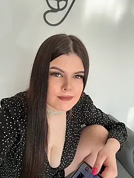 AmeliaBronze online show from April 29, 2026, 2:04 am
