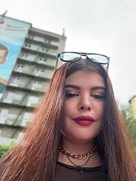AmeliaBronze online show from July 27, 2026, 3:02 am