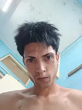 CubaxxxPeneGrande online show from April 27, 2026, 8:07 pm
