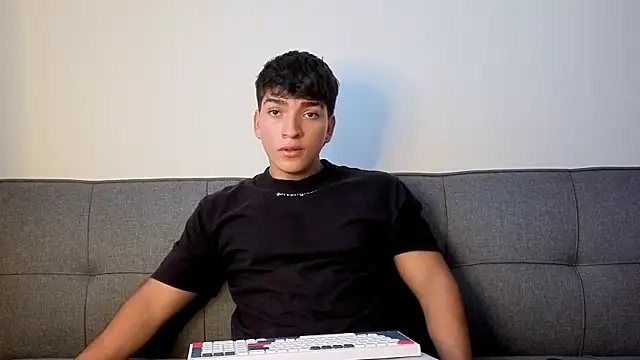 James silva1 online show from April 19, 2026, 9:50 pm