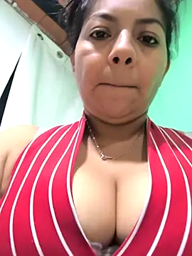Tamaraxxx hot online show from April 23, 2026, 6:03 am