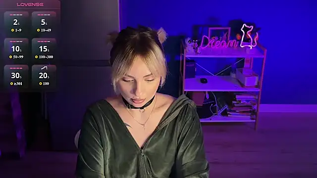 Snapshot of mari_grey chatting on May 24, 2026, 8:36 pm mari grey online show from May 24, 2026, 8:36 pm