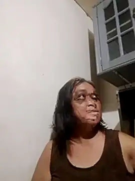 jeanyummytits online show from May 29, 2026, 11:52 am