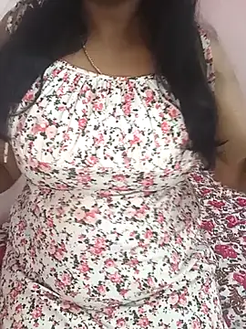 Snapshot of Mayuri-hot chatting on June 10, 2026, 12:33 am Mayuri-hot online show from June 10, 2026, 12:33 am