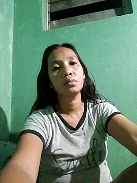 morenabb69 online show from May 2, 2026, 8:25 pm