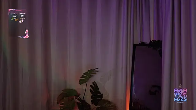 HazelHayesss online show from May 4, 2026, 3:19 pm