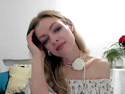 Snapshot of Severina7 chatting on May 26, 2026, 8:16 pm Severina7 online show from May 26, 2026, 8:16 pm