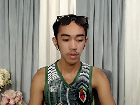 crocodale online show from April 14, 2026, 1:22 am