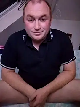 floco90 online show from April 15, 2026, 8:09 pm