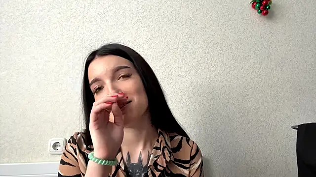 holoris online show from April 16, 2026, 10:38 am