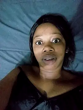 Snapshot of LadyTsexgal chatting on April 15, 2026, 3:35 am LadyTsexgal online show from April 15, 2026, 3:35 am