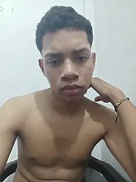 Snapshot of curious_straight_guy chatting on May 8, 2026, 2:06 am curious straight guy online show from May 8, 2026, 2:06 am
