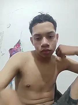 Snapshot of curious_straight_guy chatting on May 15, 2026, 3:02 am curious straight guy online show from May 15, 2026, 3:02 am