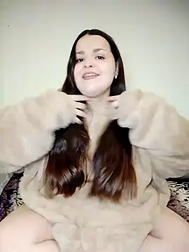 Snapshot of estrell4 chatting on June 15, 2026, 2:14 am estrell4 online show from June 15, 2026, 2:14 am