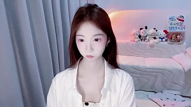 Snapshot of lucky-tt chatting on June 20, 2026, 11:35 am lucky-tt online show from June 20, 2026, 11:35 am