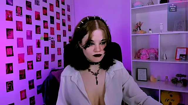 nikki kiss  online show from July 24, 2026, 8:45 am