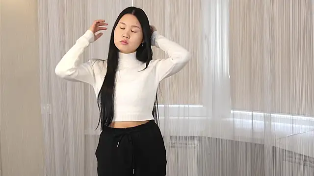 RutheNhek online show from April 19, 2026, 3:06 am