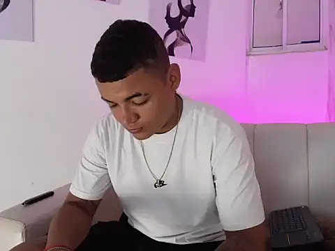 Dante  jons online show from May 14, 2026, 3:24 am