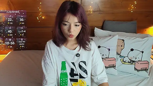 lily reeds online show from July 21, 2026, 8:33 pm