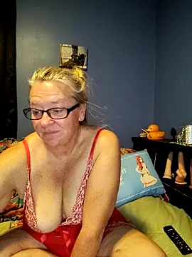RavensLove online show from May 20, 2026, 12:28 am