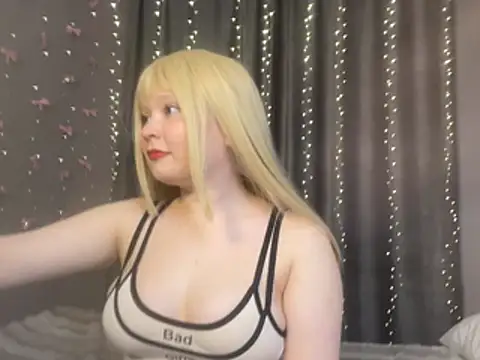 krissimo online show from April 28, 2026, 3:28 pm