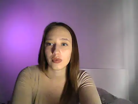 Snapshot of DarkMirel chatting on April 20, 2026, 2:42 pm DarkMirel online show from April 20, 2026, 2:42 pm