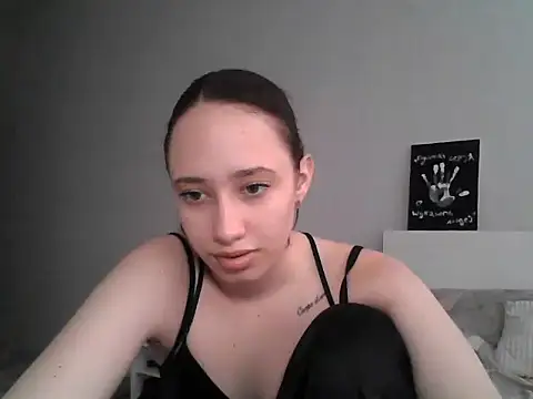 Snapshot of DarkMirel chatting on May 21, 2026, 2:02 pm DarkMirel online show from May 21, 2026, 2:02 pm