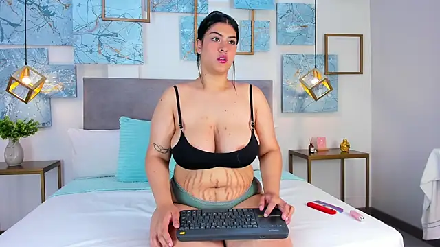 alexia summer online show from April 24, 2026, 1:02 pm