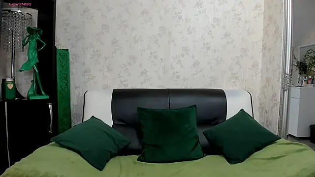 FemCupid online show from May 20, 2026, 4:51 am