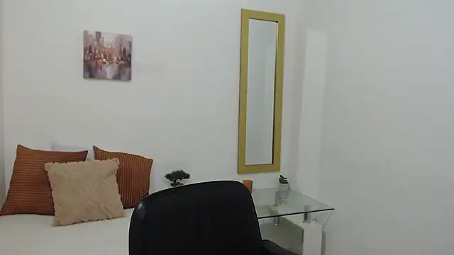 Snapshot of Georgina_DelaCruz chatting on April 15, 2026, 2:35 pm Georgina DelaCruz online show from April 15, 2026, 2:35 pm