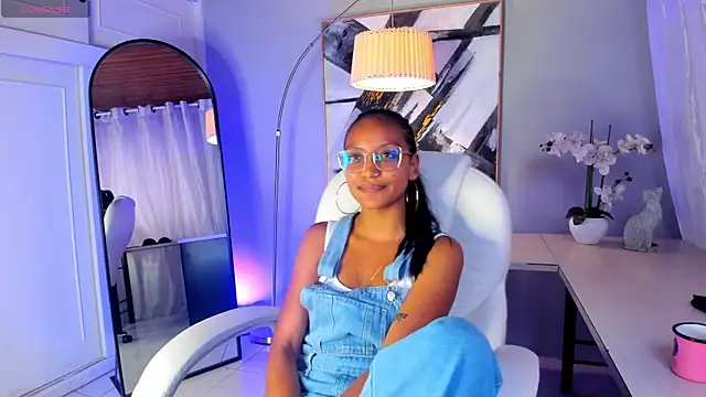 Snapshot of miel_ambar chatting on April 17, 2026, 3:26 pm miel ambar online show from April 17, 2026, 3:26 pm