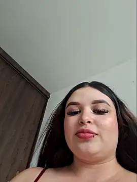 Snapshot of Nicolevega1 chatting on May 15, 2026, 7:43 pm Nicolevega1 online show from May 15, 2026, 7:43 pm