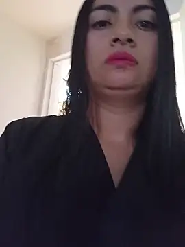 DaniellaGiraldo online show from July 28, 2026, 2:13 pm