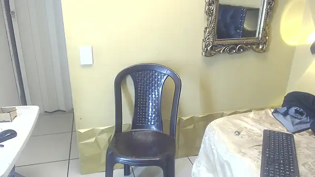 Snapshot of luckk_ chatting on April 23, 2026, 6:14 am luckk online show from April 23, 2026, 6:14 am