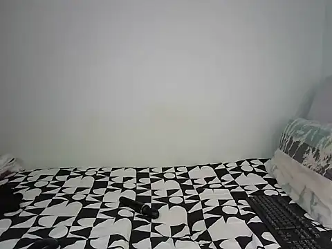 Snapshot of COCO__JUICY chatting on April 29, 2026, 9:24 am COCO JUICY online show from April 29, 2026, 9:24 am